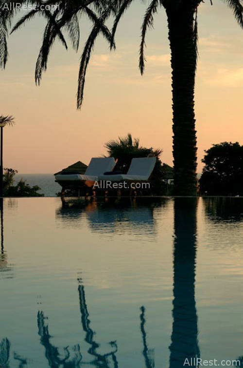 Azia Beach Hotel 11